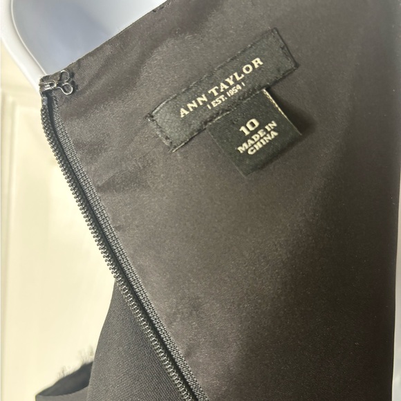 ANN TAYLOR Black Cocktail Dress with Georgette Ruffles Size 10 - Picture 9 of 9